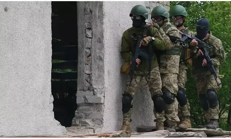 छह यूक्रेनी, एक अमेरिकी और भारत के उत्तर-पूर्व के लिए सुरक्षा चुनौती