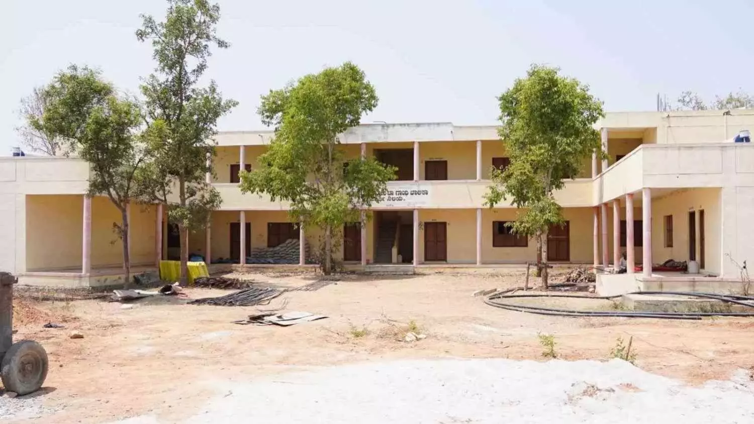 मासिक धर्म अंधविश्वास ने रोकी लड़कियों की पढ़ाई, कर्नाटक के तुमकुर में हॉस्टल खाली मासिक धर्म अंधविश्वास ने रोकी लड़कियों की पढ़ाई, कर्नाटक के तुमकुर में हॉस्टल खाली