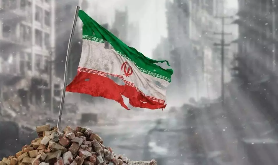 पर्यावरण पर युद्ध की मार, सिर्फ 14 दिनों में निकला 84 देशों से ज्यादा कार्बन पर्यावरण पर युद्ध की मार, सिर्फ 14 दिनों में निकला 84 देशों से ज्यादा कार्बन