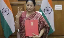 Delhi Budget 2026 Live Update : CM रेखा गुप्ता ने दिल्ली के लिए 1,03,700 का बजट पेश किया, जानिए किसको क्या मिला?