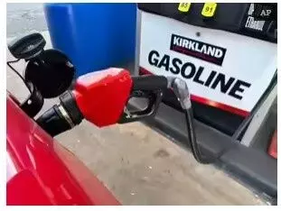 रूस 1 अप्रैल से गैसोलीन के निर्यात पर लगाएगा प्रतिबंध,पश्चिम एशिया संकट के बीच फैसला रूस 1 अप्रैल से गैसोलीन के निर्यात पर लगाएगा प्रतिबंध,पश्चिम एशिया संकट के बीच फैसला