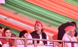 दादरी रैली में अखिलेश यादव ने कसा तंज- “नोएडा एयरपोर्ट का उद्घाटन करके बेच तो नहीं दोगे?”