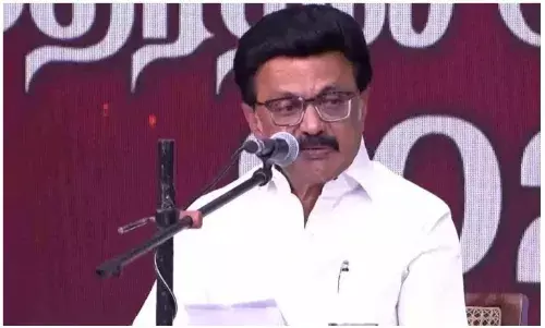 DMK ने जारी किया घोषणापत्र: ₹8,000 ‘इलत्तारसी’ कूपन से AIADMK के फ्री फ्रिज वादे को चुनौती