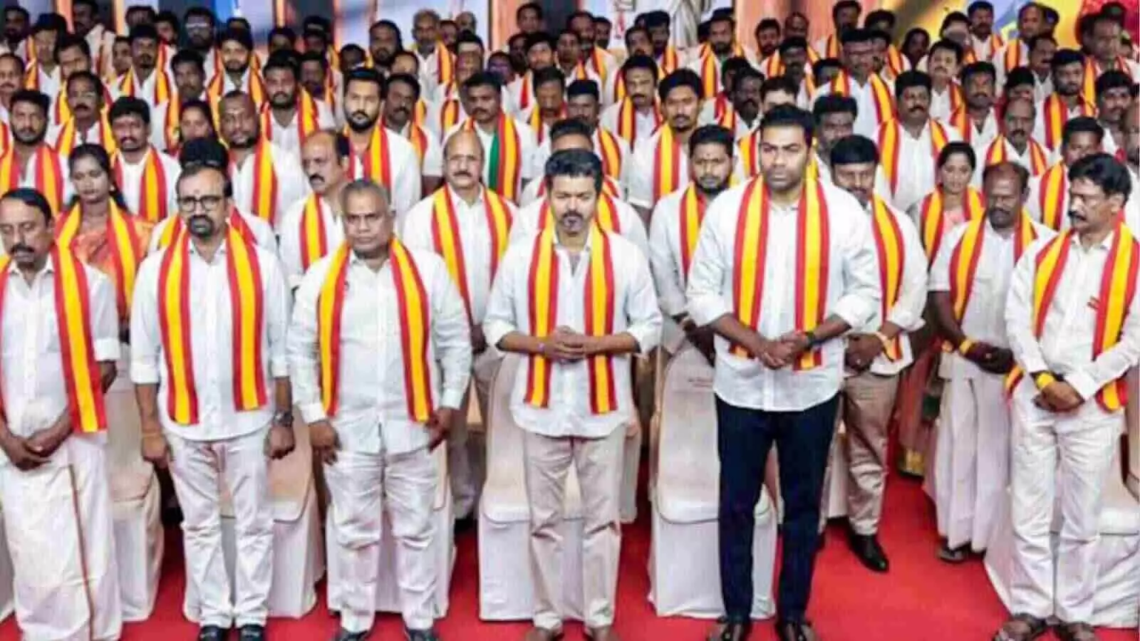 TN Polls 2026: विजय ने जारी की 234 उम्मीदवारों की लिस्ट, 2 सीटों से लड़ेंगे TN Polls 2026: विजय ने जारी की 234 उम्मीदवारों की लिस्ट, 2 सीटों से लड़ेंगे