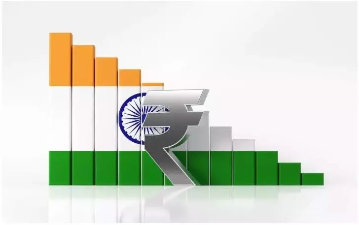 1 डॉलर के लिए अब 95 रुपये खर्च करने पड़ेंगे, सीतारमण बोलीं- सब चंगा सी 1 डॉलर के लिए अब 95 रुपये खर्च करने पड़ेंगे, सीतारमण बोलीं- सब चंगा सी