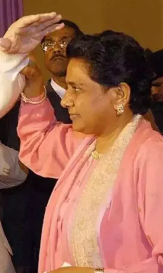 कांशीराम की विरासत पर सियासी होड़, एकजुट दलित चेहरा गायब