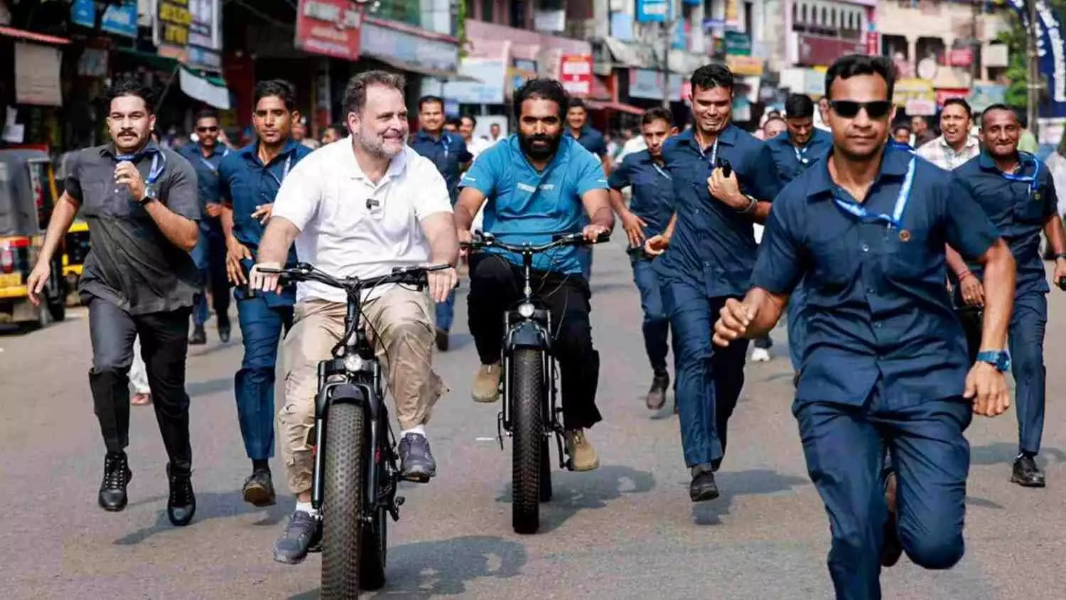 राहुल गांधी का आरोप, मोदी चाहते हैं केरल में LDF जीते विधानसभा चुनाव राहुल गांधी का आरोप, मोदी चाहते हैं केरल में LDF जीते विधानसभा चुनाव