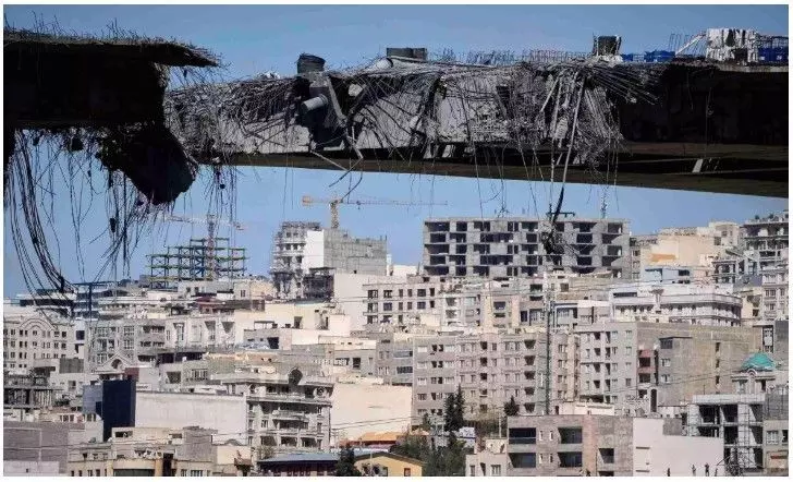 कराज हमले के बाद ईरान ने पश्चिम एशिया के 8 प्रमुख पुलों की ‘हिट लिस्ट’ जारी की कराज हमले के बाद ईरान ने पश्चिम एशिया के 8 प्रमुख पुलों की ‘हिट लिस्ट’ जारी की