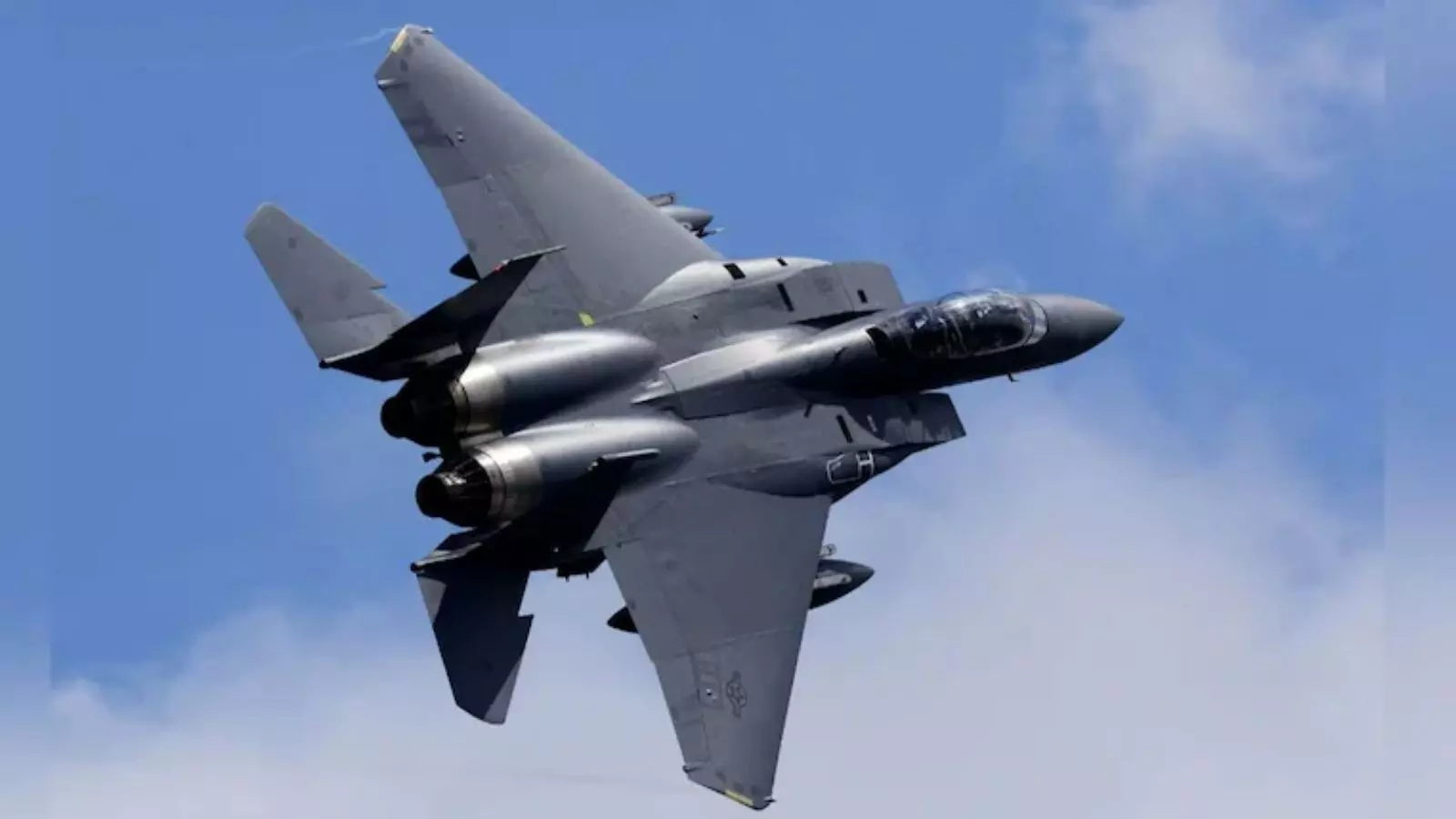 ईरान में फंसा दूसरा अमेरिकी पायलट मिला: भारी गोलीबारी के बीच रेस्क्यू जारी ईरान में फंसा दूसरा अमेरिकी पायलट मिला: भारी गोलीबारी के बीच रेस्क्यू जारी