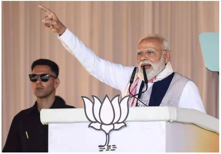 बीजेपी स्थापना दिवस पर मोदी का कांग्रेस पर हमला, असम रैली में ‘पाकिस्तान कनेक्शन’ का आरोप बीजेपी स्थापना दिवस पर मोदी का कांग्रेस पर हमला, असम रैली में ‘पाकिस्तान कनेक्शन’ का आरोप