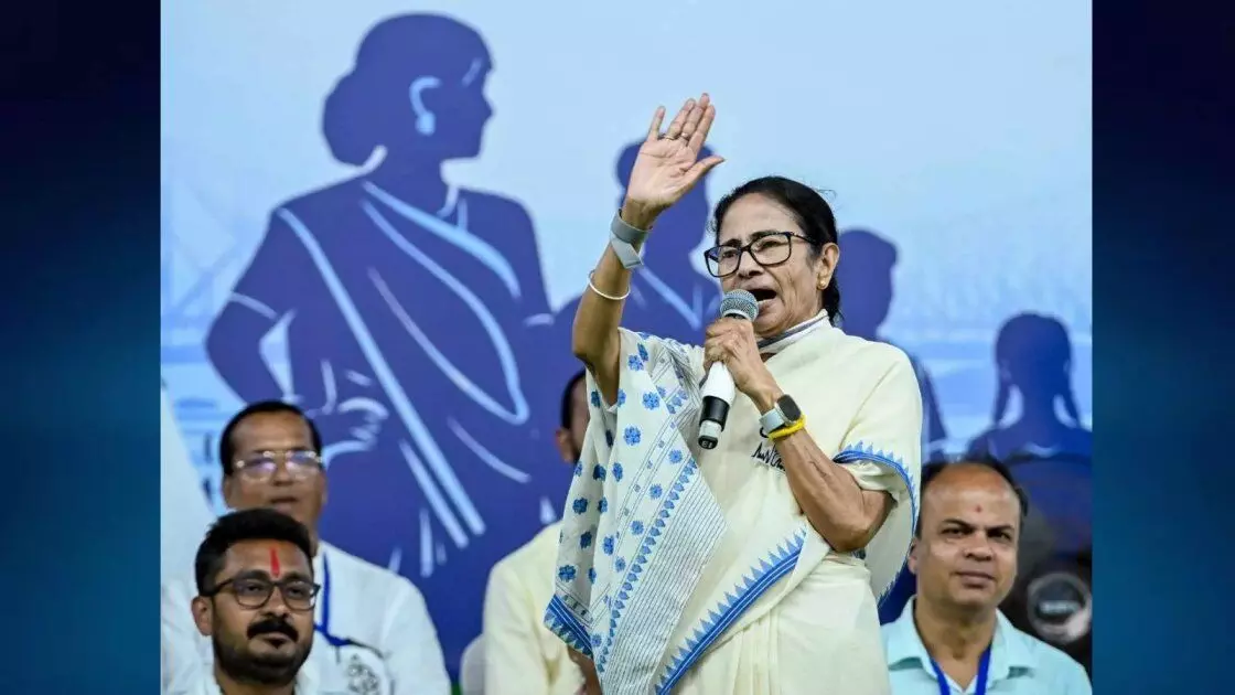 ममता का आरोप- स्टालिन, कांग्रेस और चुनाव आयोग की BJP से सांठगांठ ममता का आरोप- स्टालिन, कांग्रेस और चुनाव आयोग की BJP से सांठगांठ