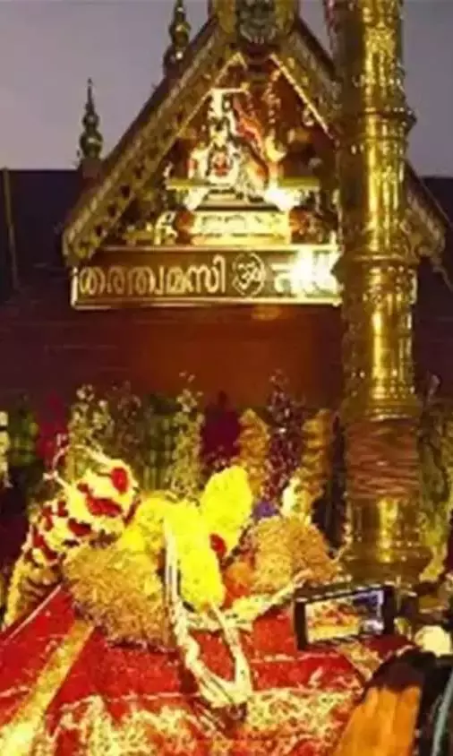 सबरीमाला पर सुप्रीम कोर्ट में सुनवाई, परंपरा या मौलिक अधिकार कौन पड़ेगा भारी?