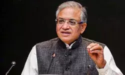 EC विवाद के बीच बड़ा सवाल, क्या विपक्ष के लिए स्पेस हो रहा है कम?