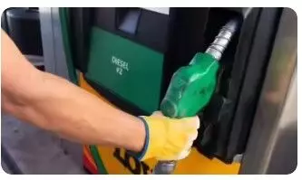डीज़ल निर्यात शुल्क में भारी बढ़ोतरी, ATF भी महंगा, पेट्रोल पर शून्य ही रखा गया शुल्क डीज़ल निर्यात शुल्क में भारी बढ़ोतरी, ATF भी महंगा, पेट्रोल पर शून्य ही रखा गया शुल्क
