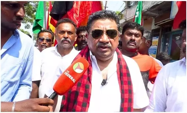 मदुरै सेंट्रल में बड़ा मुकाबला: फिल्मकार बनाम टेक्नोक्रेट नेता | पलानीवेल थियागा राजन इंटरव्यू मदुरै सेंट्रल में बड़ा मुकाबला: फिल्मकार बनाम टेक्नोक्रेट नेता | पलानीवेल थियागा राजन इंटरव्यू