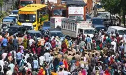 वेतन को लेकर बवाल,नोएडा-ग्रेटर नोएडा में फैला श्रमिक गुस्सा