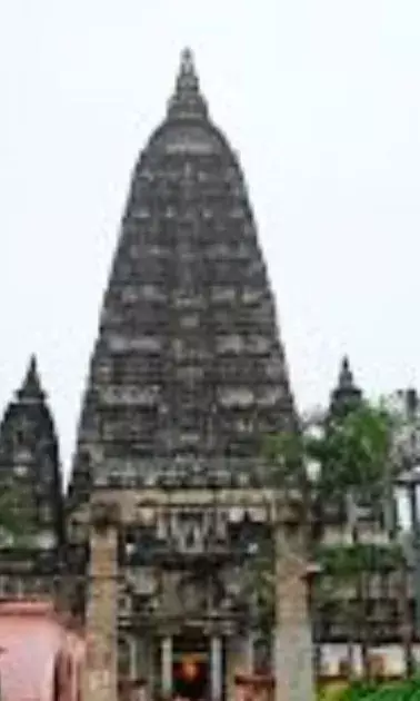 सिर्फ स्मारकों तक सिमटती विरासत, क्या हम अपना असली खजाना खो रहे हैं?