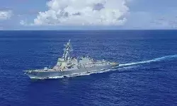 Strait of Hormuz में बढ़ा तनाव, खामेनेई ने अमेरिका को दी चेतावनी, दिखाया इस सीक्रेट हथियार का डर