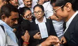 बंगाल की सियासत से अदालत तक, ममता बनर्जी फिर बनीं वकील