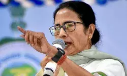 टीएमसी में सियासी संग्राम, बागी विधायकों के कदम से नेतृत्व पर सवाल