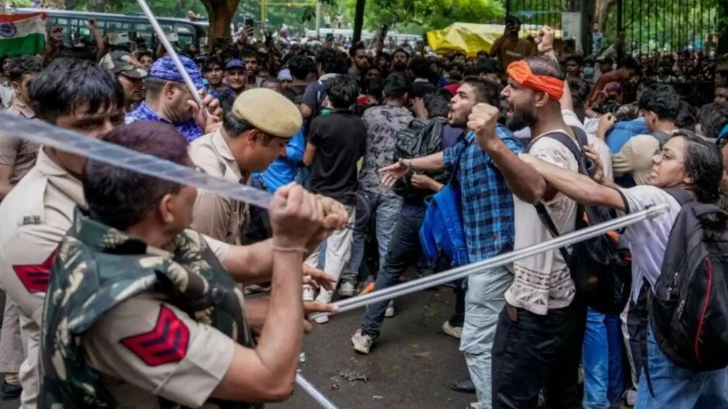 NEET प्रदर्शनकारियों को बड़ी राहत, बंगाल-महाराष्ट्र में भी नहीं होगी कार्रवाई