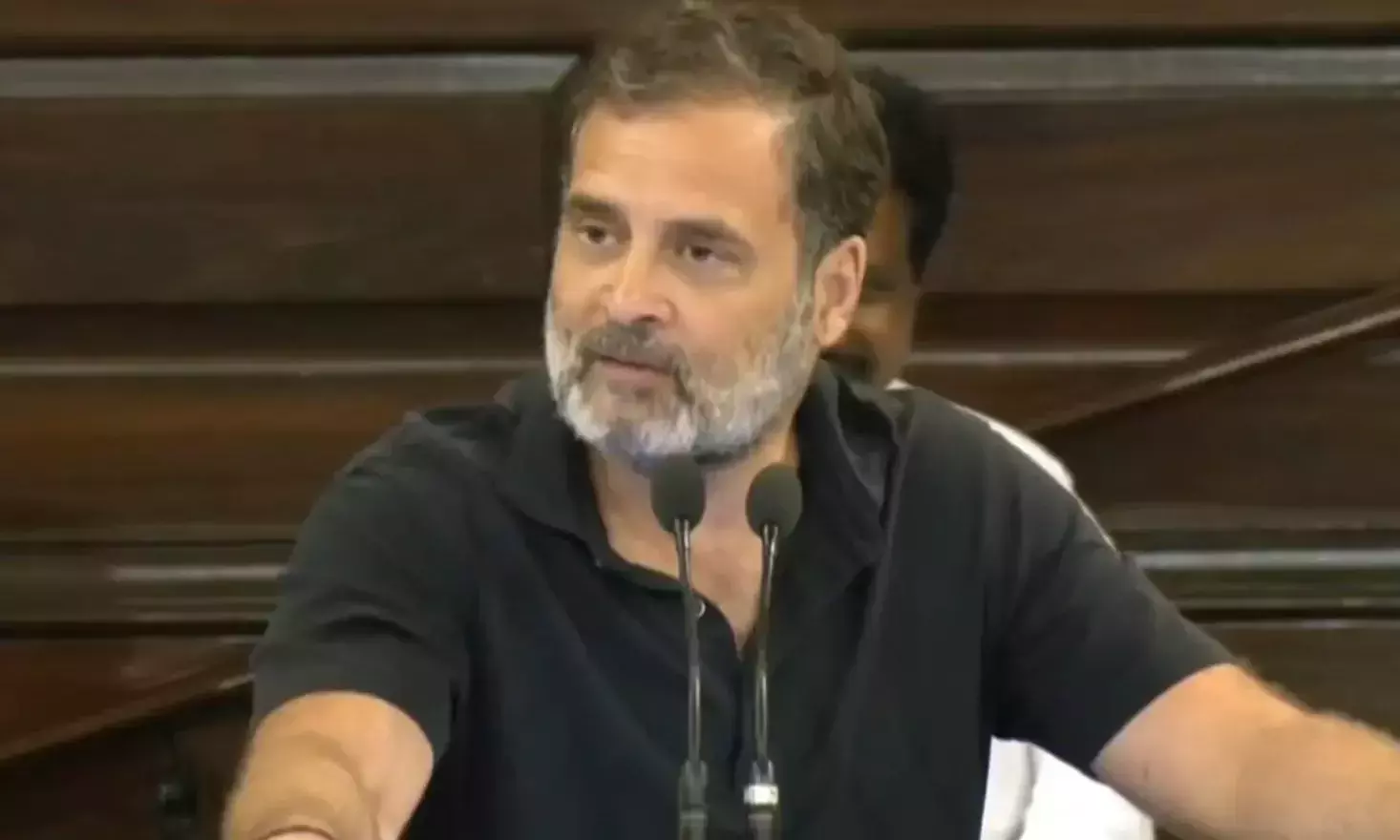 UPI पर MDR को लेकर घमासान, राहुल के ‘टैक्स’ वाले वार पर BJP का पलटवार