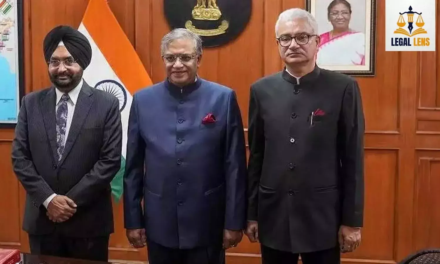 चुनाव आयोग में किसका कंट्रोल? नियुक्ति से अंदरूनी फैसलों तक उठे बड़े सवाल चुनाव आयोग में किसका कंट्रोल? नियुक्ति से अंदरूनी फैसलों तक उठे बड़े सवाल